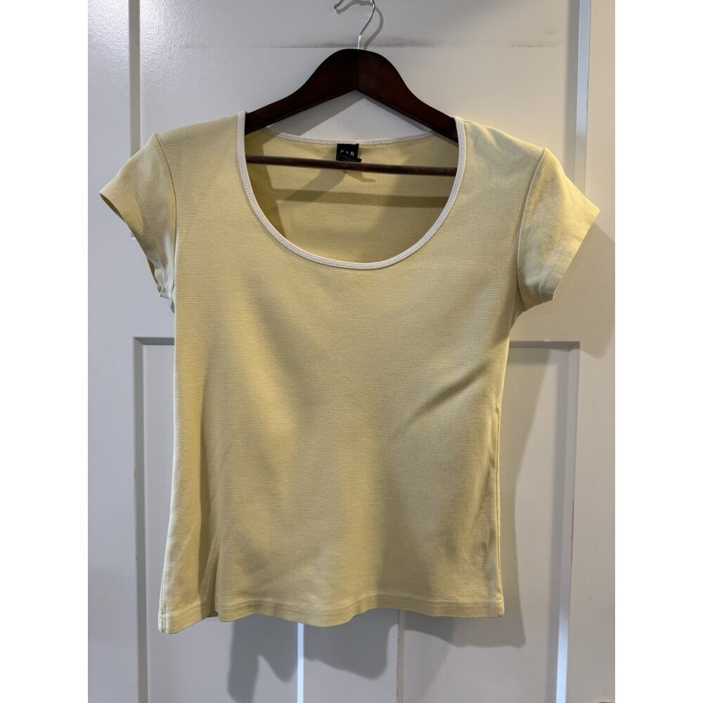 Vintage Y2K GAP Short Sleeve Scoop Neck Yellow/White Ribbed Neckline Large 2000